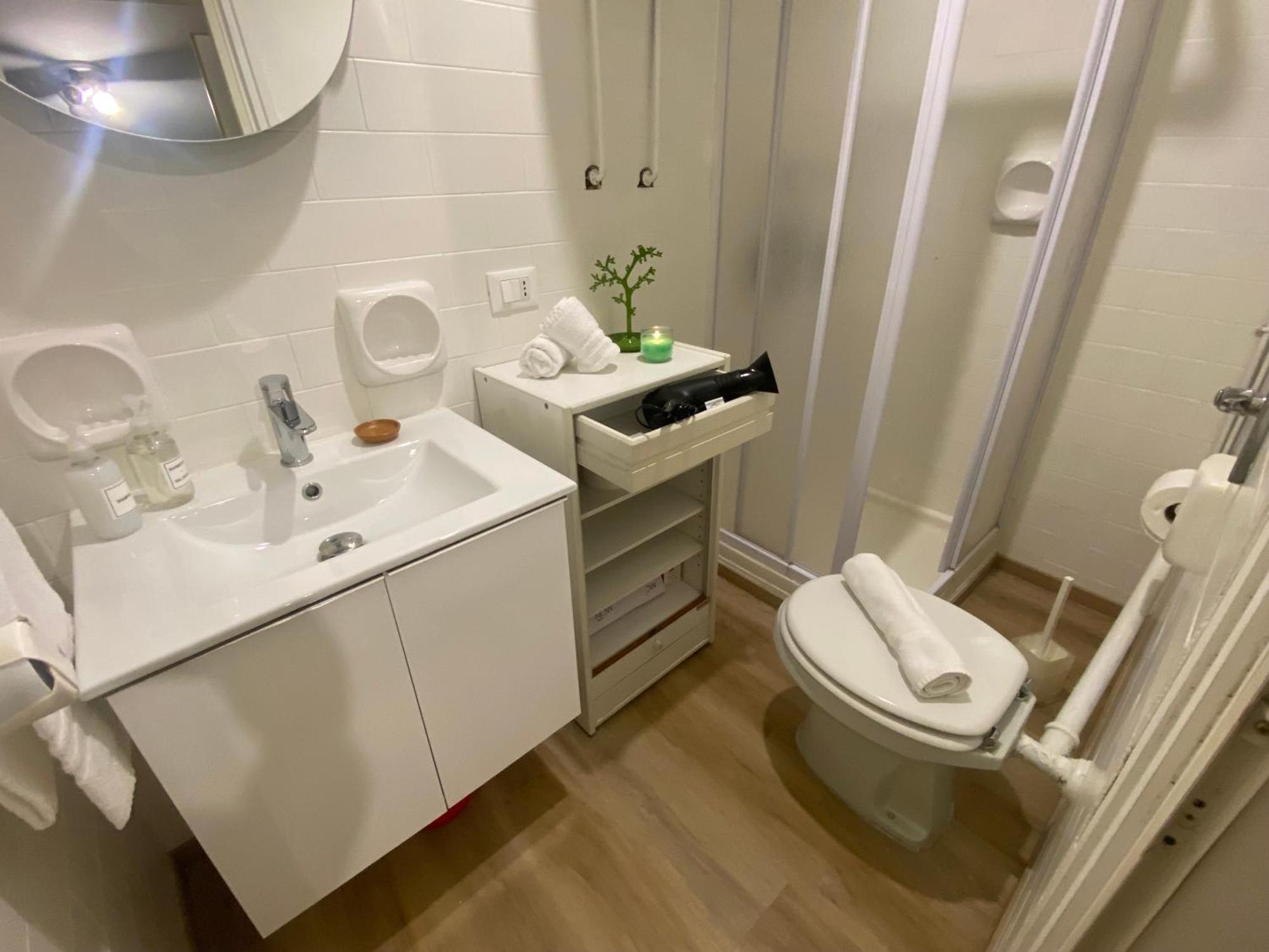 Alpine Nest With Swimmingpool Apartment Moggio  Bagian luar foto